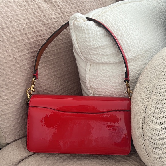 Red patent coach tabby - Picture 2 of 4